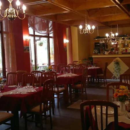 Tofana Szálloda 3*